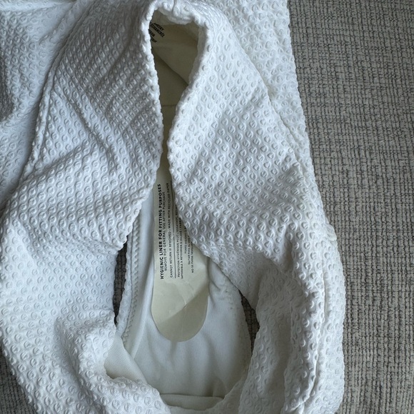 Aerie White Textured Bikini Bottom - Picture 3 of 4